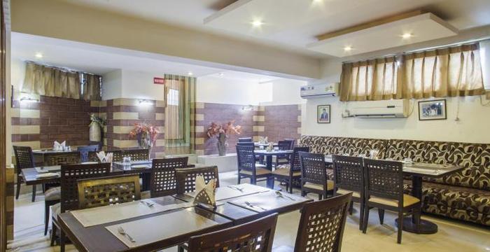 Hotel Nishat View